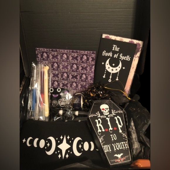 Meet your Posher, Kim - Picture 9 of 10